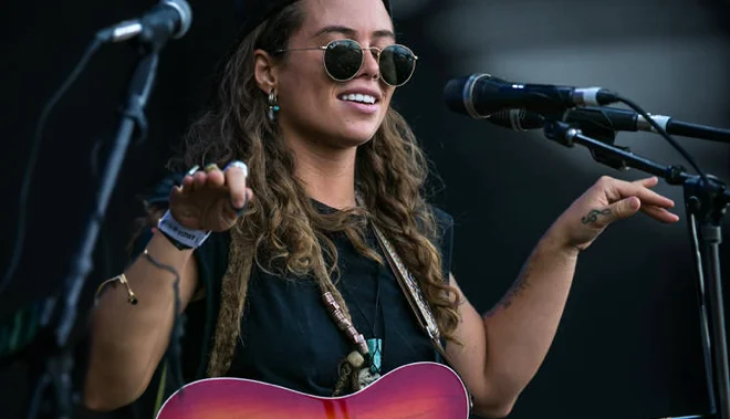 Tash Sultana - Austrália